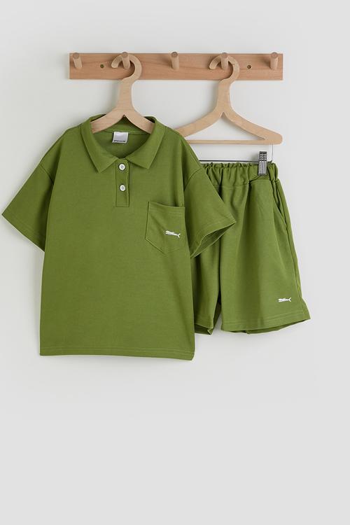 Polo-style shirt with shorts - moss green