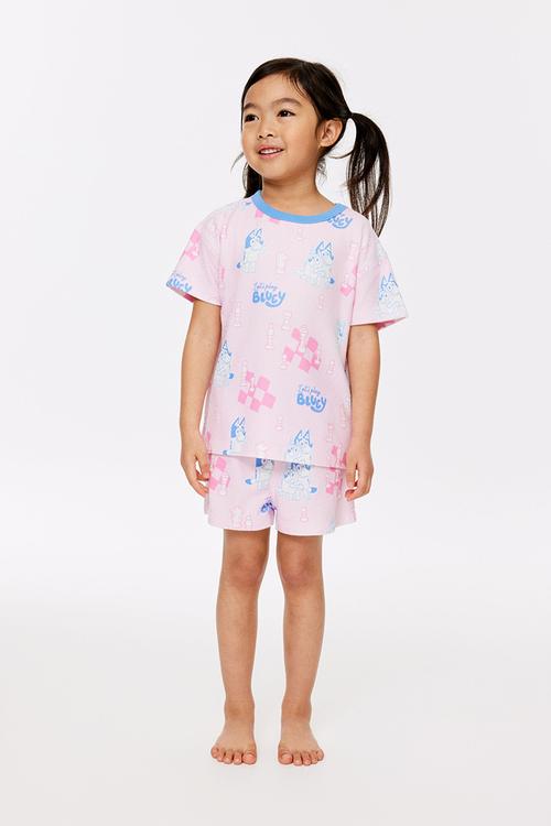 Snoozesoft Short Sleeve Pj Set License - Lcn Blu Ballet Pink/Bluey Chess