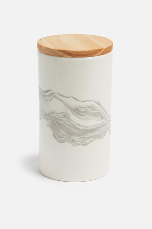 Mineral canister with wooden lid