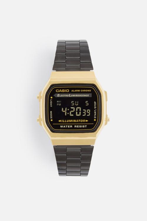 Digital wrist watch