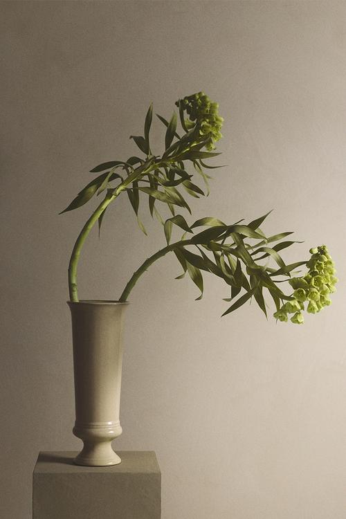 Large reactive-glaze terracotta vase - light beige