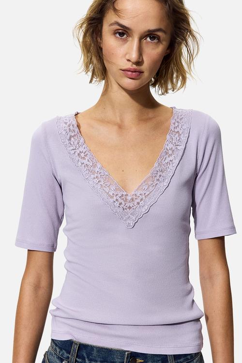 Ribbed v-neck top - lilac