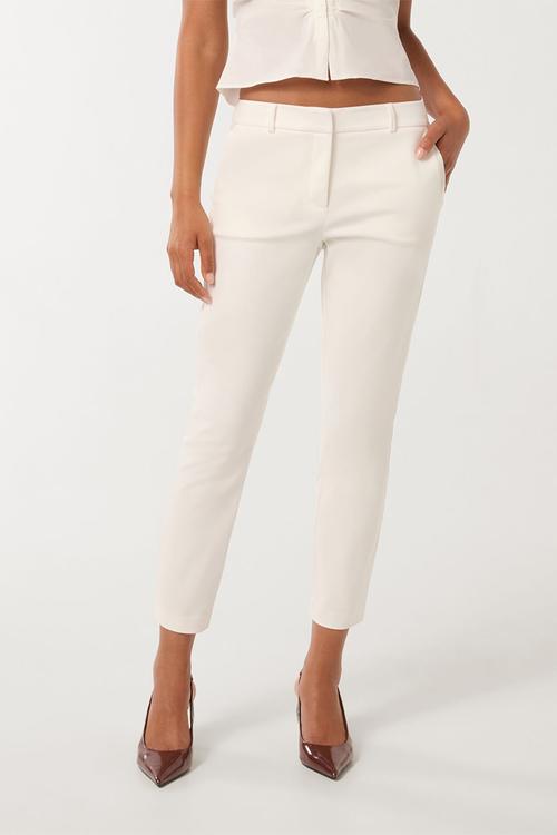 Grace 7/8th slim pants in porcelain suit
