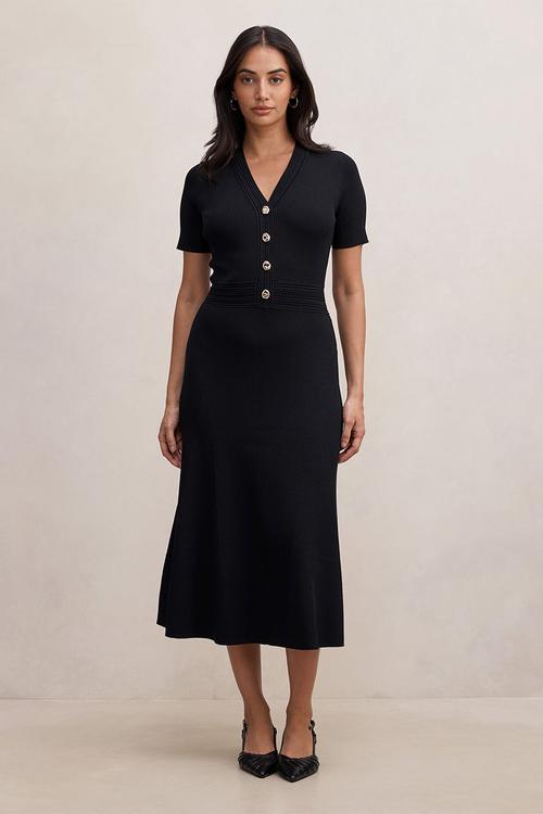 Niki v-neck stitch knit dress in black