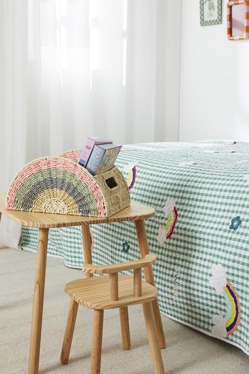 Rainbow-shaped storage basket - neutral & green