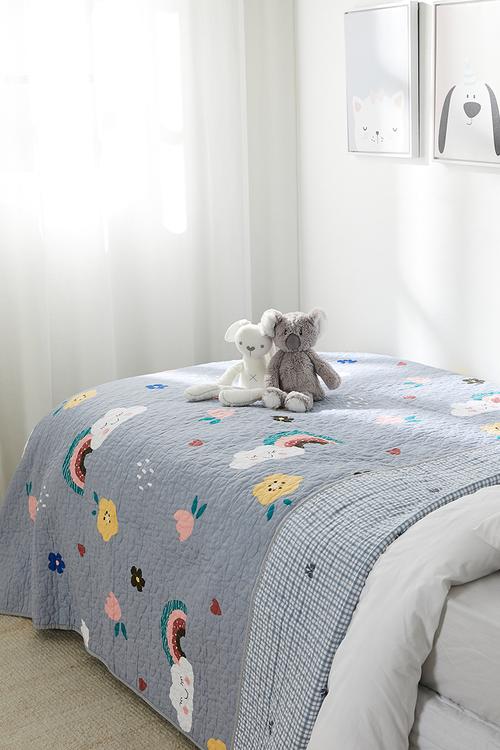 All-over-print quilted coverlet - grey