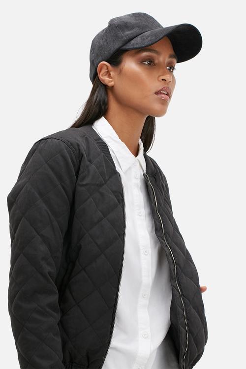 Ribbed cap