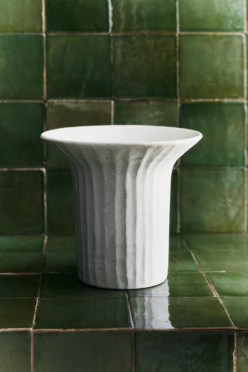 Textured stoneware vase - white