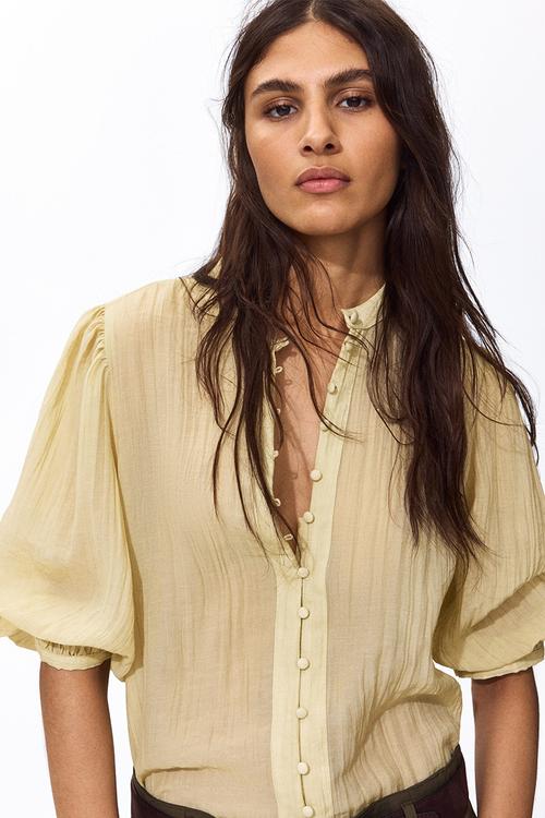 Balloon-sleeved blouse - light yellow