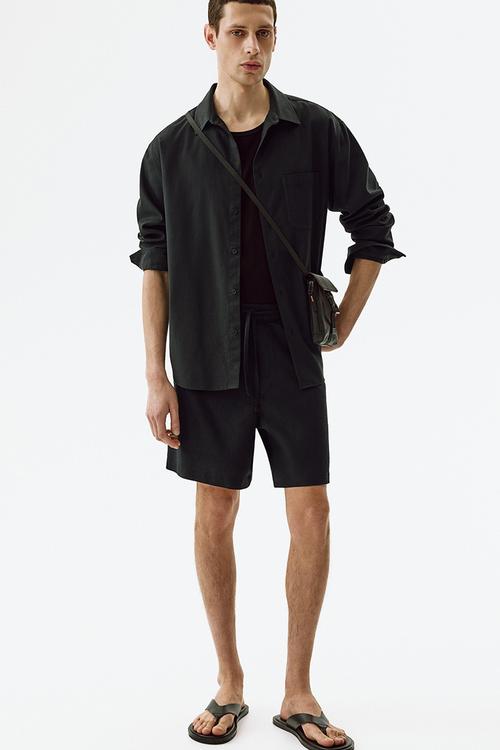 Relaxed fit linen-blend shorts - black