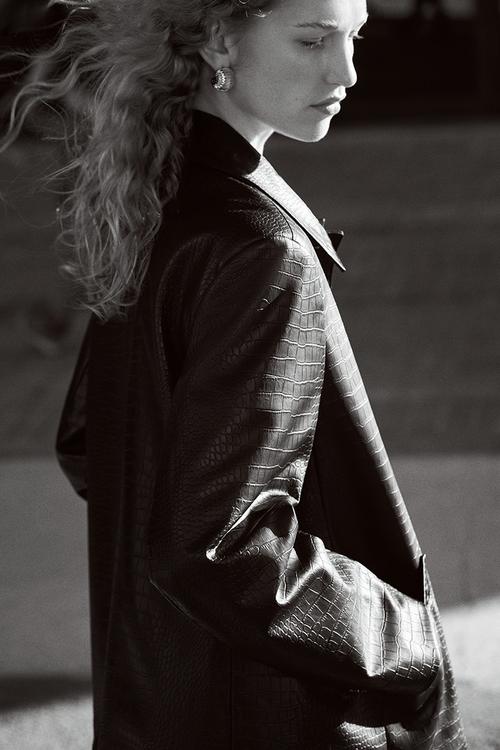 Coated jacket - black