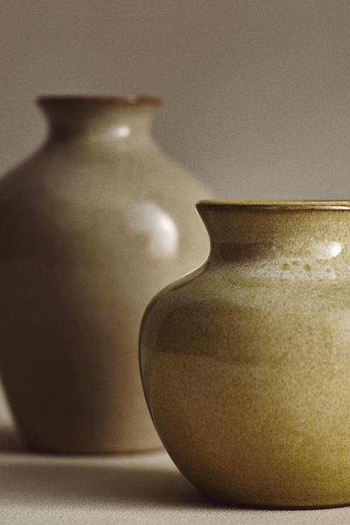 Mini terracotta vase - beige