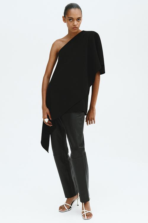 One-shoulder cape top - black