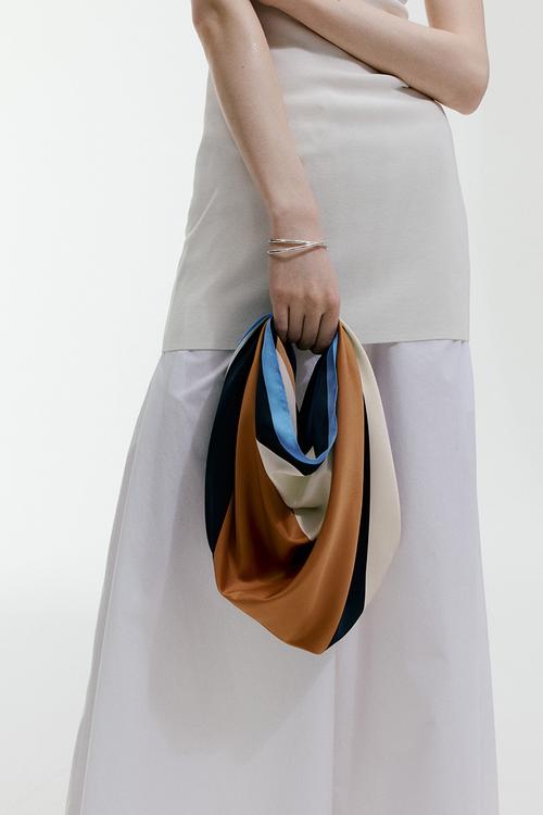 Twill scarf - blue/patterned