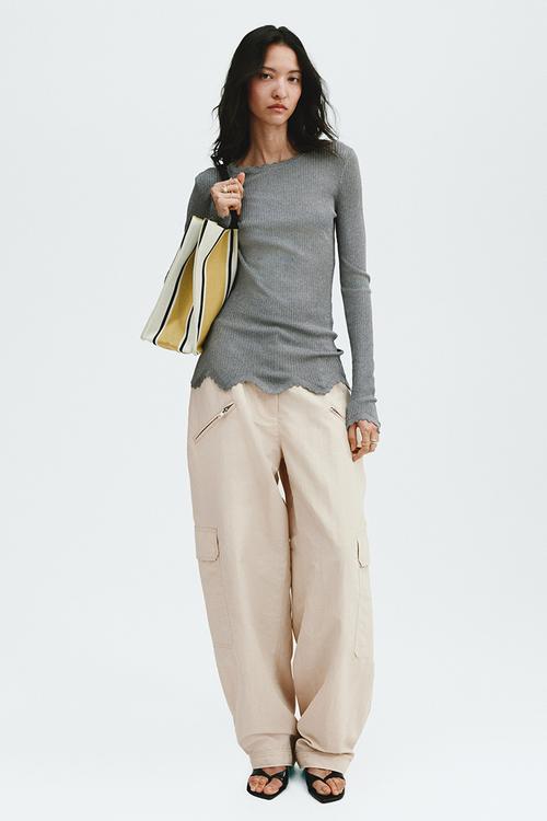 Oversized cargo trousers - light beige
