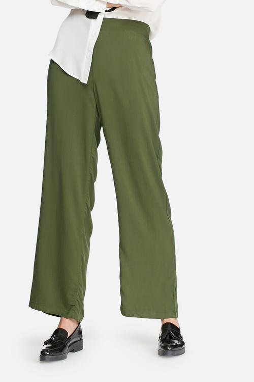 Now wide pants