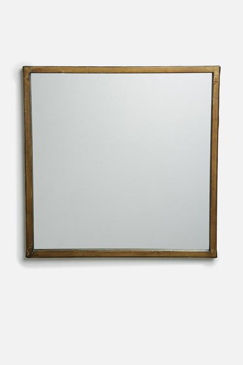 Square mirror