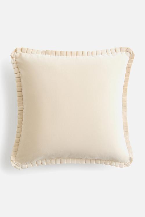 Pleated velvet cushion cover - light beige