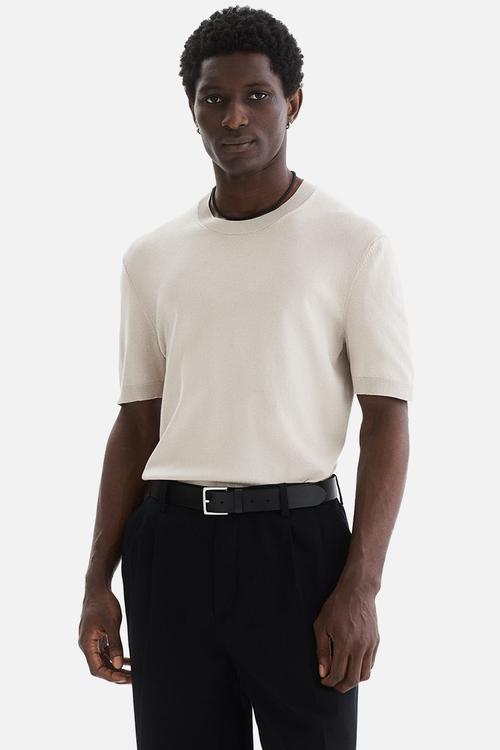 Slim fit knitted t-shirt - beige