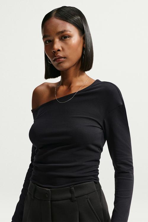 W Nk Ls Fitted Off Shldr Top - Black/Sail