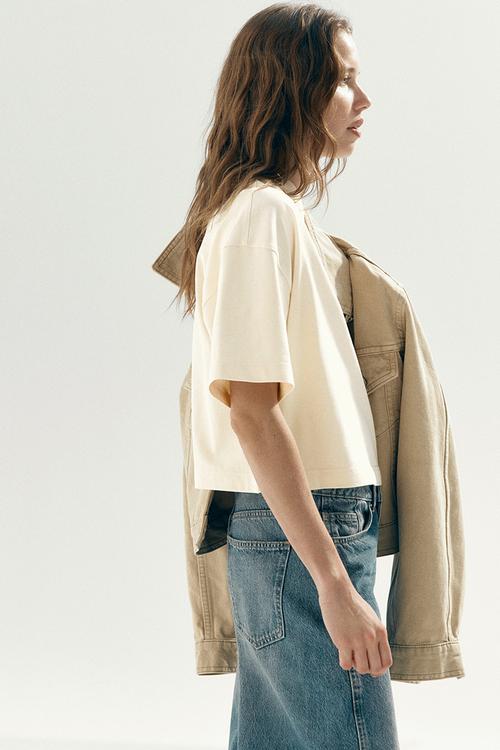 Boxy t-shirt - pale yellow