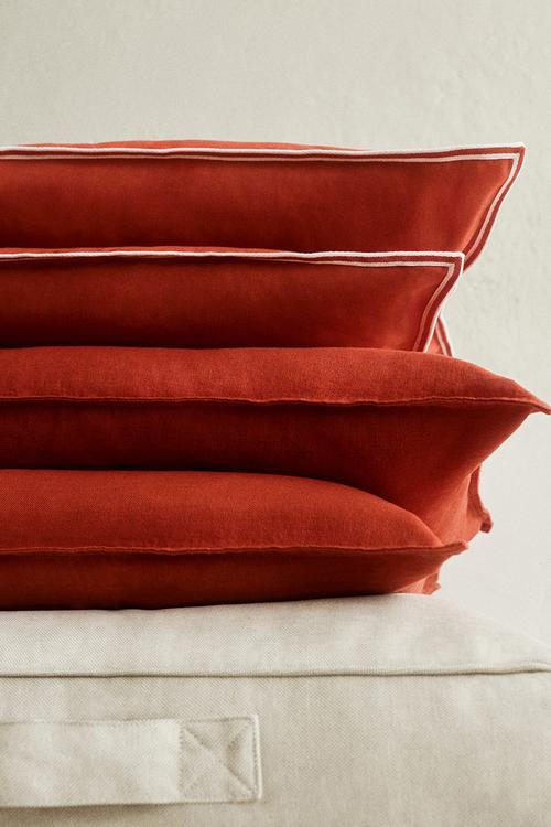 Cotton canvas cushion cover - bright red