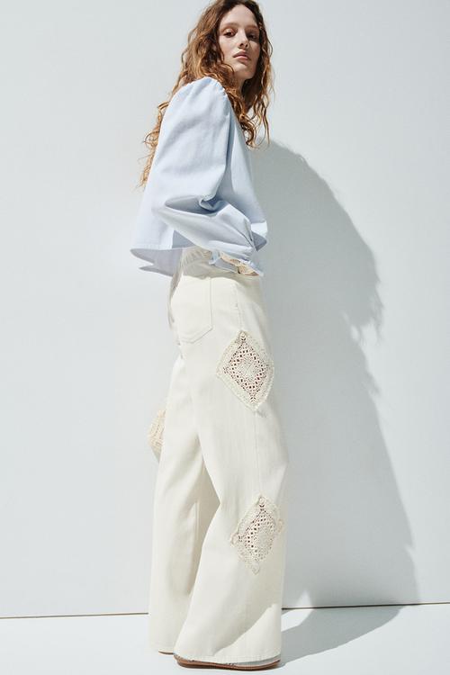 Crochet-look-detail trousers - light beige