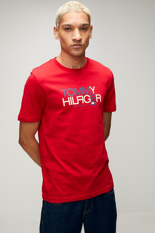 BRAND LOVE BIG TEXT TEE - Medium Red