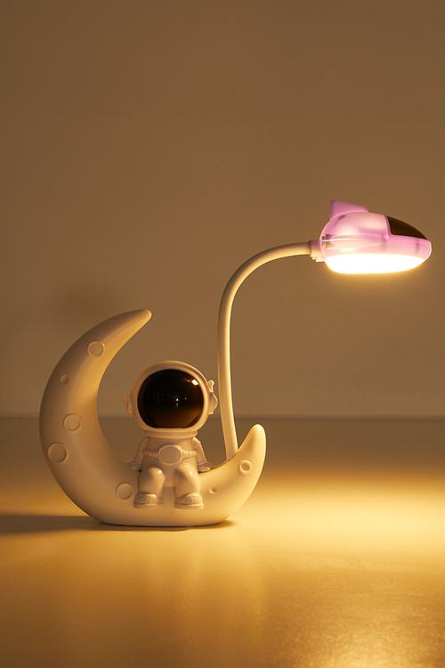 Astro on the moon lamp - off white