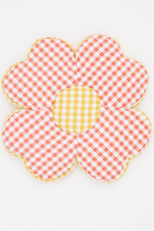 Gingham flower-shaped cushion - red/yellow