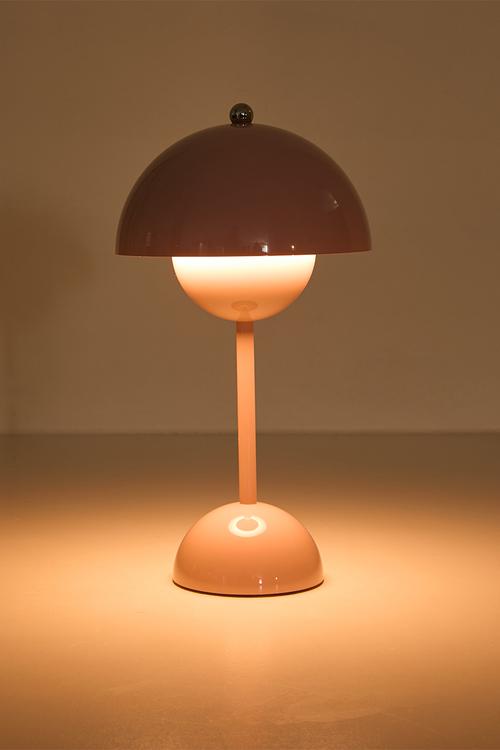 Rechargeable LED Lamp - pink
