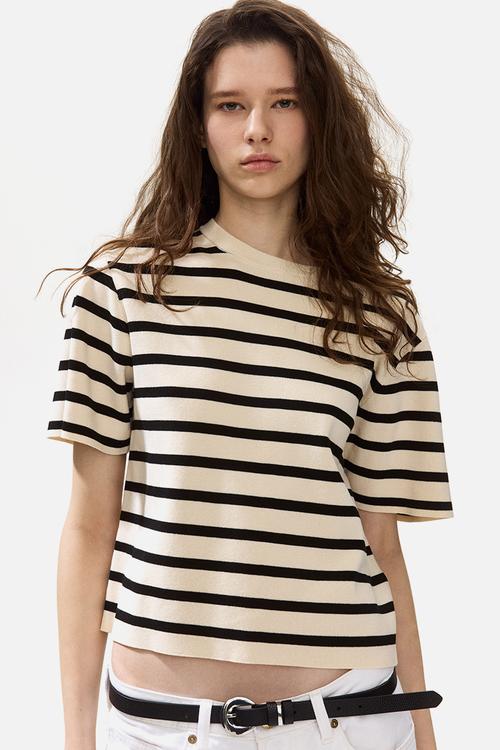 Knitted t-shirt - light beige/striped