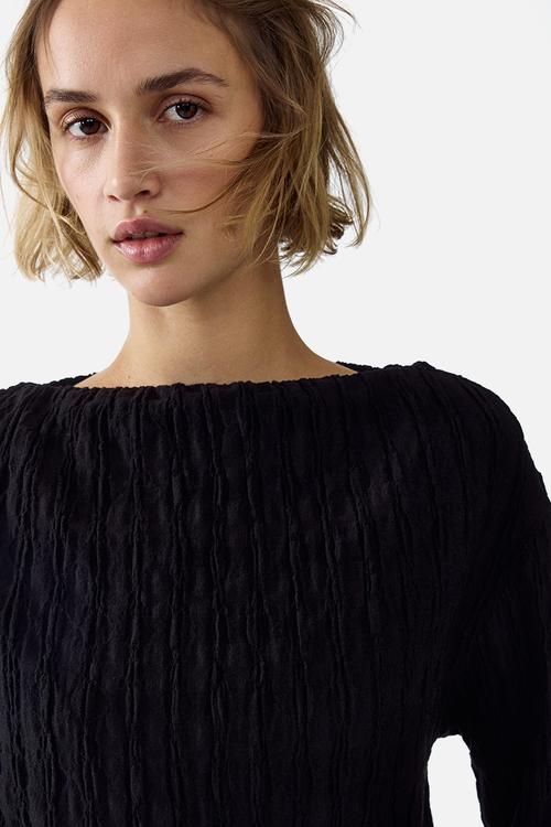 Boat-neck top - black
