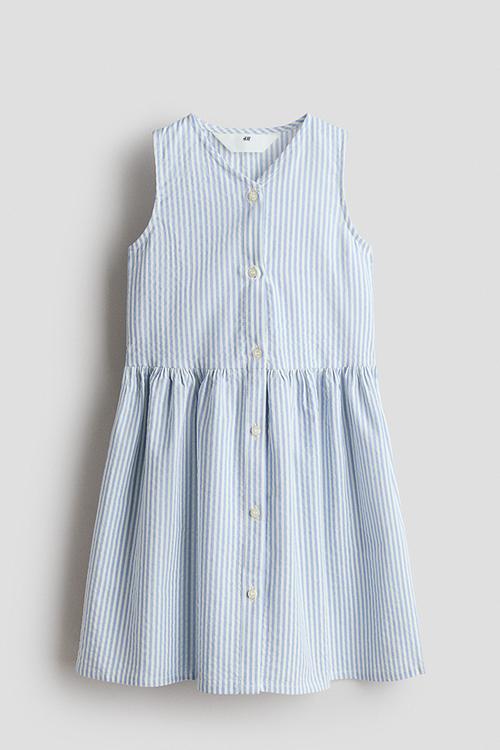Sleeveless seersucker dress - white/blue striped