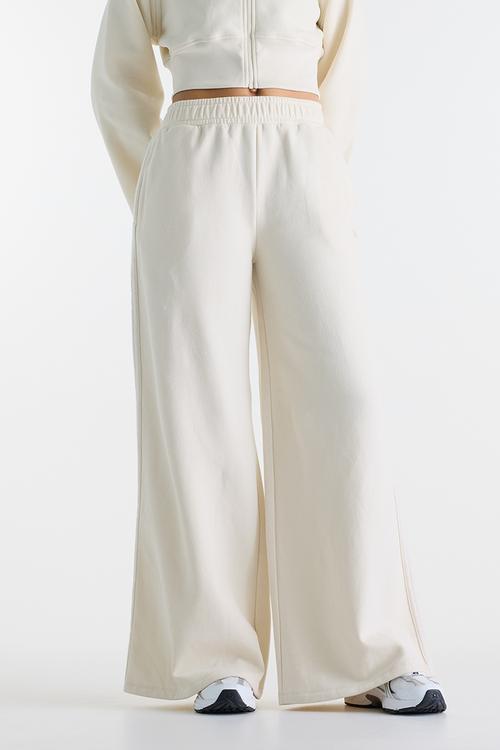 New Balance Brushed Coastal Fleece Pant  - Linen