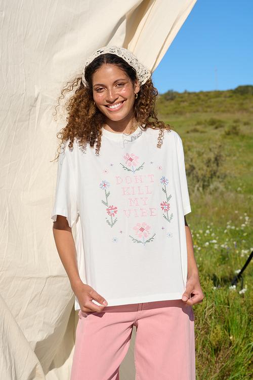 Cross Stitch Embroidery 'Killmyvibe' Statement Tee - White