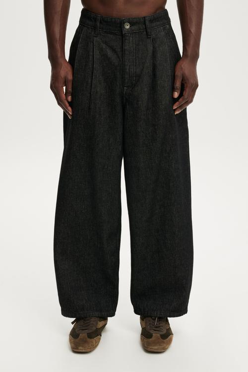 Baggy Balloon Jean - Pleat Shutter Black