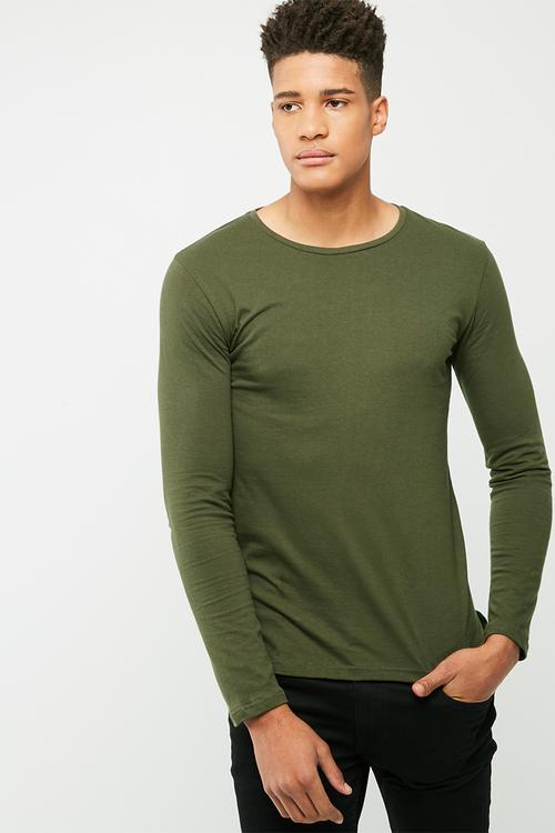 Basic tail crew neck tee