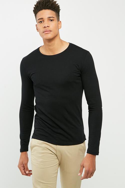 Basic tail crew neck tee