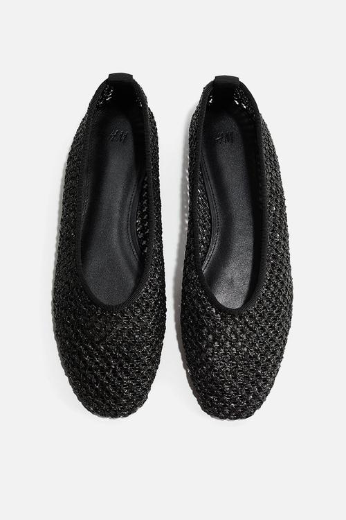 women-shoes-pumps-flats