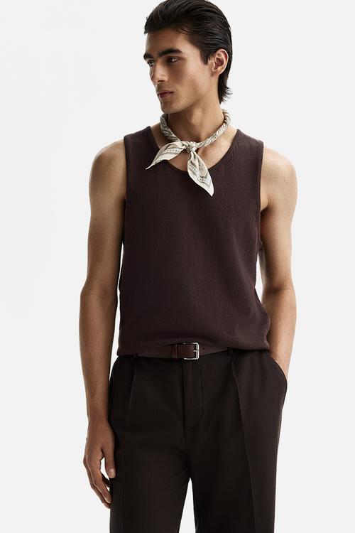 Regular fit knitted vest top - dark brown