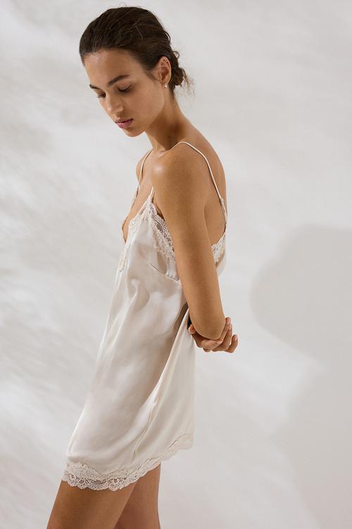 Lace-trimmed satin nightslip - light beige