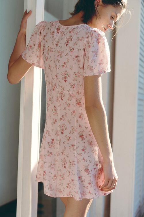 Flared-skirt viscose dress - light pink/floral