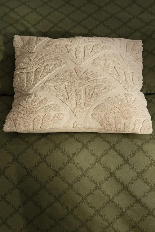 Tufted-motif cushion cover - light beige