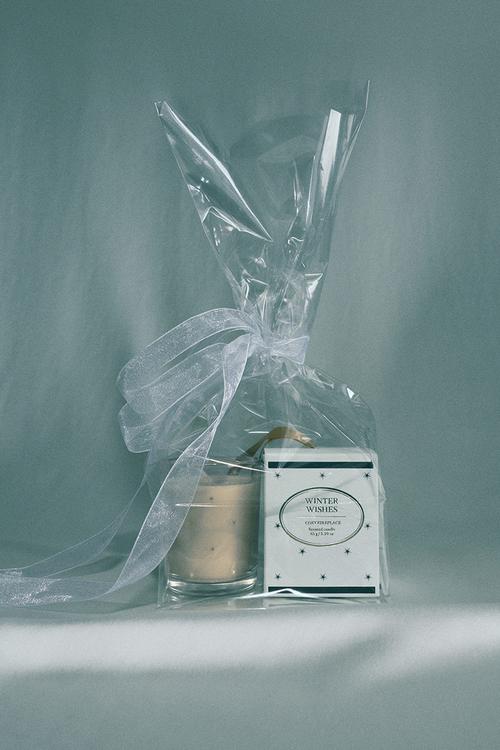 Scented candle in glass holder - winter wishes