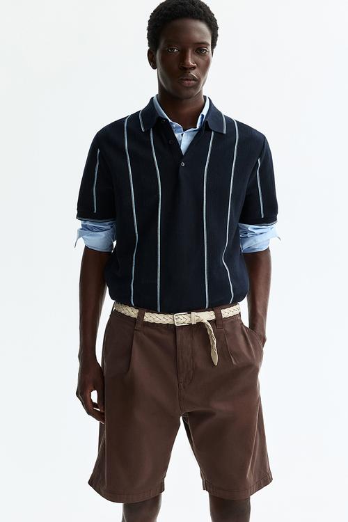 Relaxed fit cotton chino shorts - dark brown