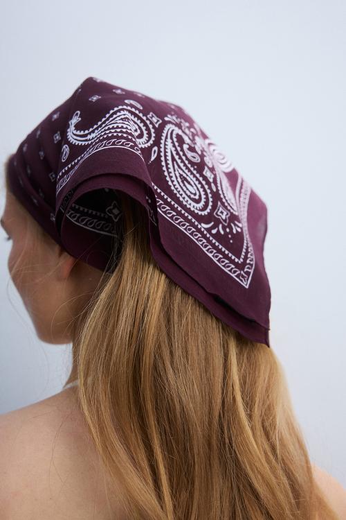 Patterned cotton scarf - plum red/paisley pattern