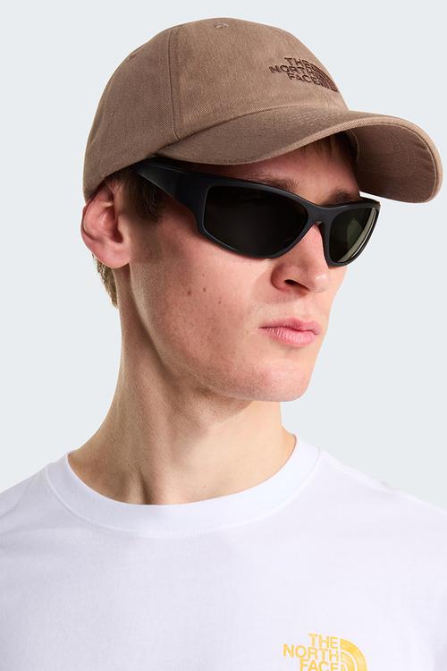 Norm Hat - Garnet (2H9)