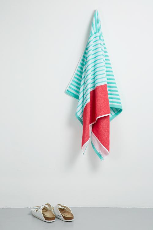 Bubblegum stripes beach towel