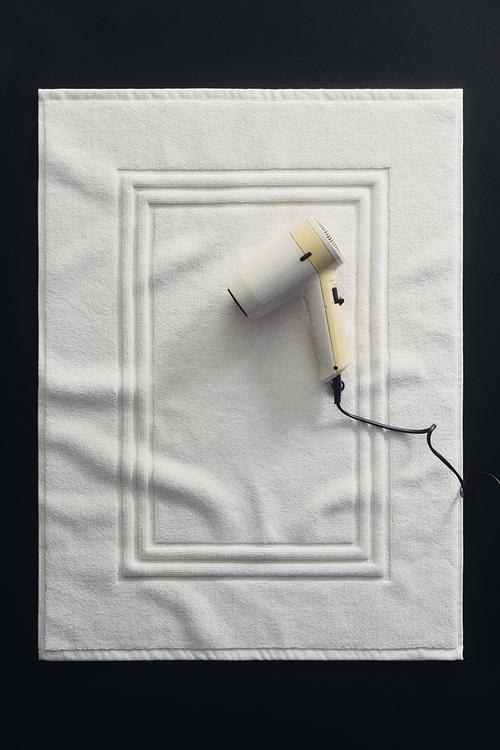 Egyptian cotton bath mat - white